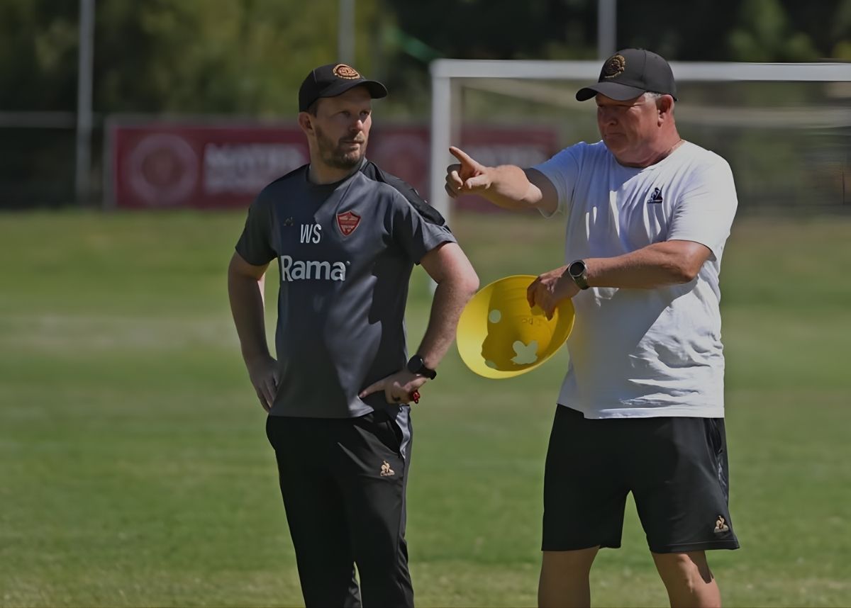 Stellenbosch FC assistant coach Wesley Sergel and the head coach Gavin Hunt at the Lentelus Sports Ground. Image: Stellenbosch FC