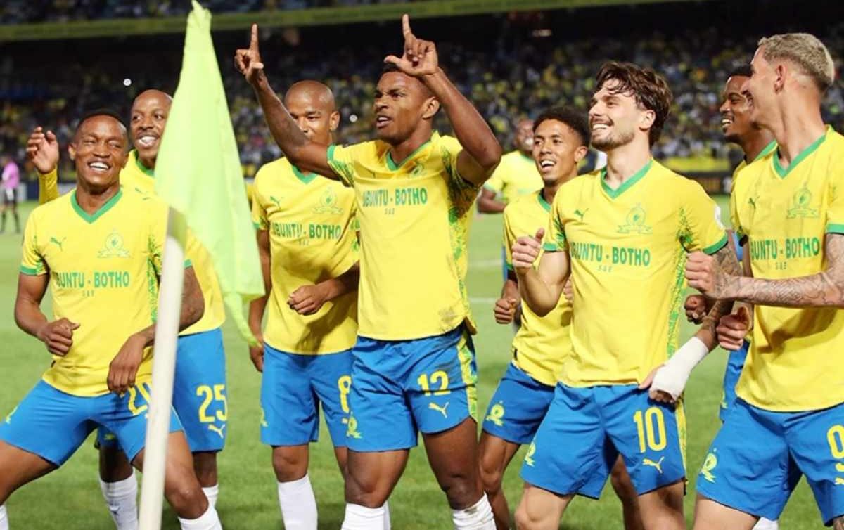 Mamelodi Sundowns players celebrate Brayan Leon's goal against Orlando Pirates in the Betway Premiership at Loftus Versfeld. Image: Mamelodi Sundowns