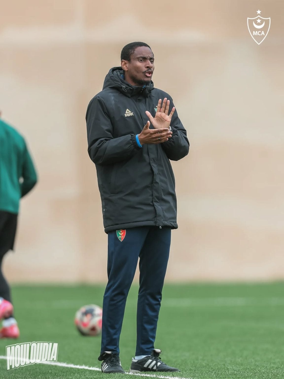 Rulani Mokwena coaching at MC Alger