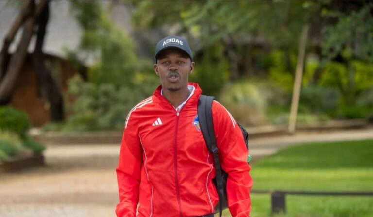 Knowledge Musona in Scottland FC colors