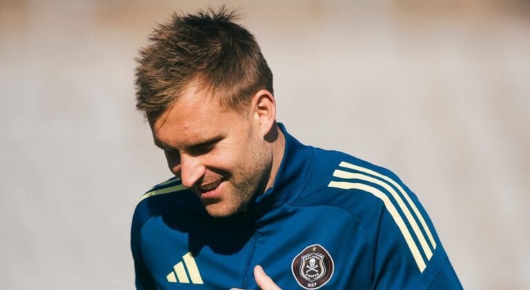 Andre de Jong in Orlando Pirates colours