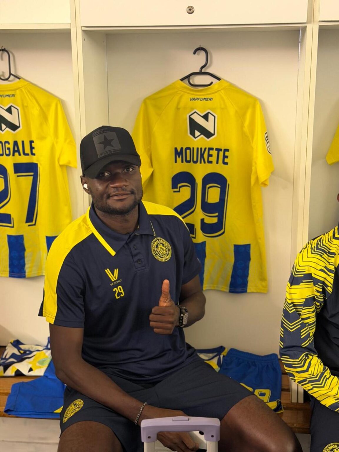 Cameroonian striker Fils Ndou Moukete Simon Ngoh at Casric Stars