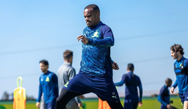 Iqraam Rayners with Mamelodi Sundowns