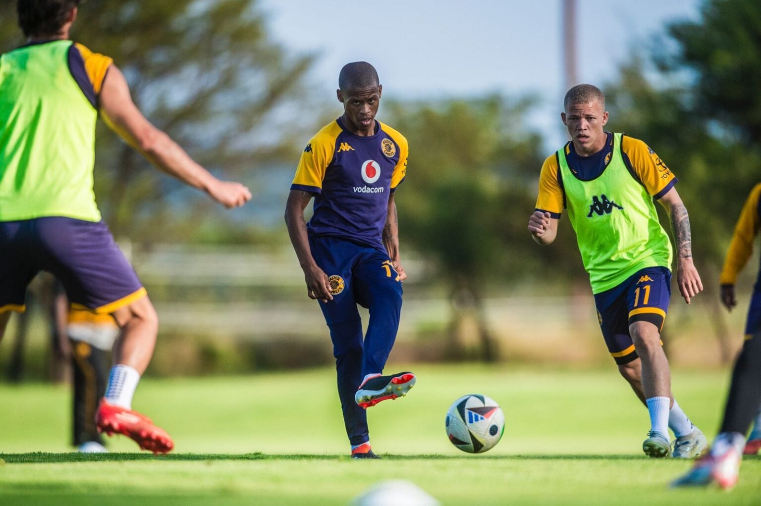 Kaizer Chiefs duo Asanele Velebayi and Luke Baartman at training