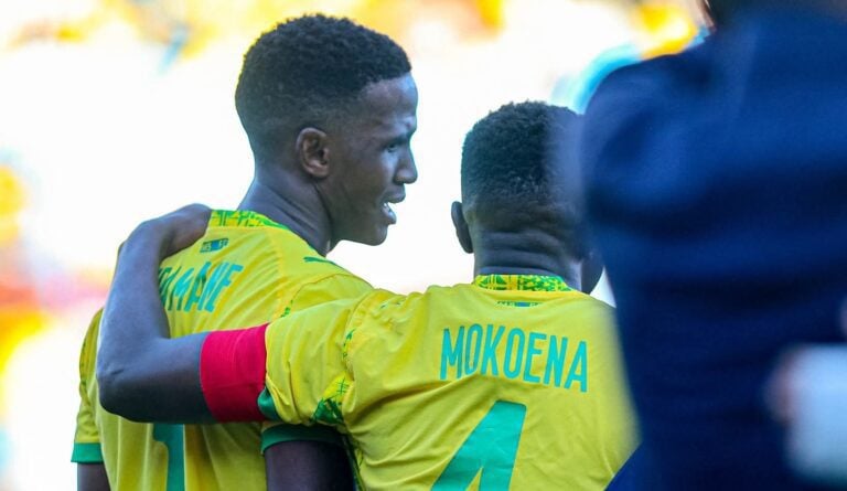 Khulumani Ndamane with Mamelodi Sundowns