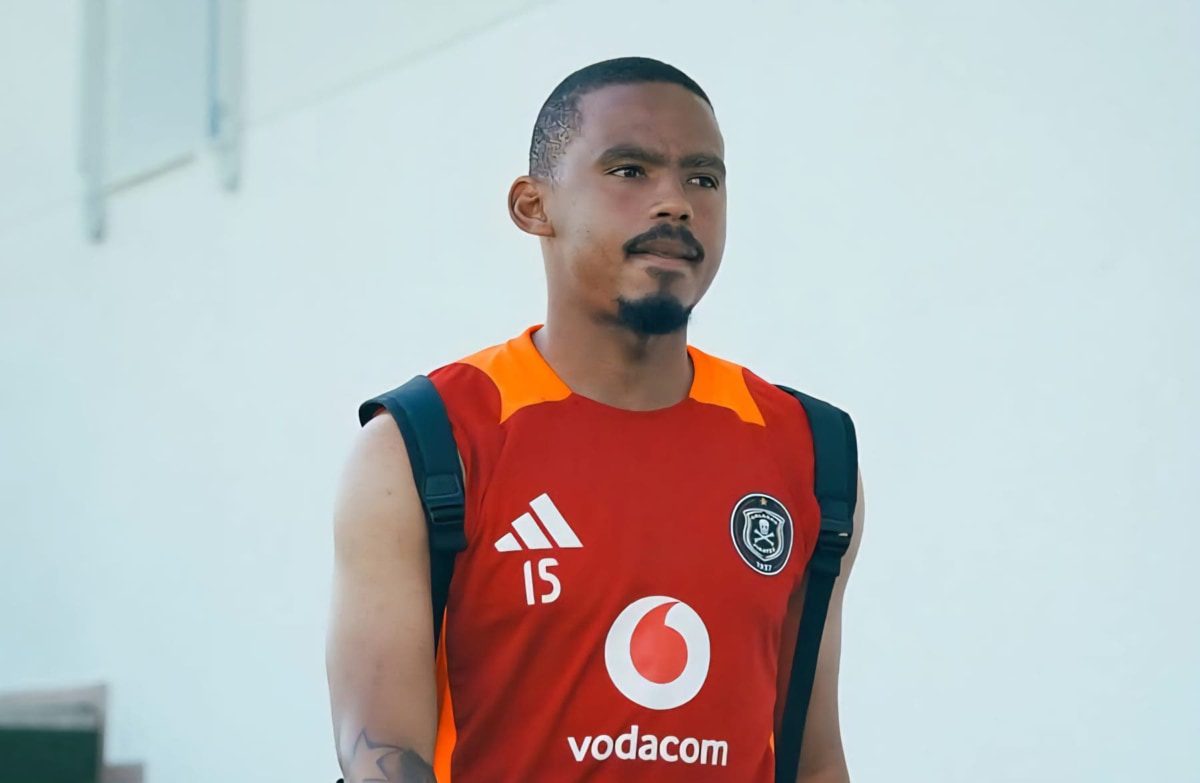 Oswin Appollis in Orlando Pirates colours