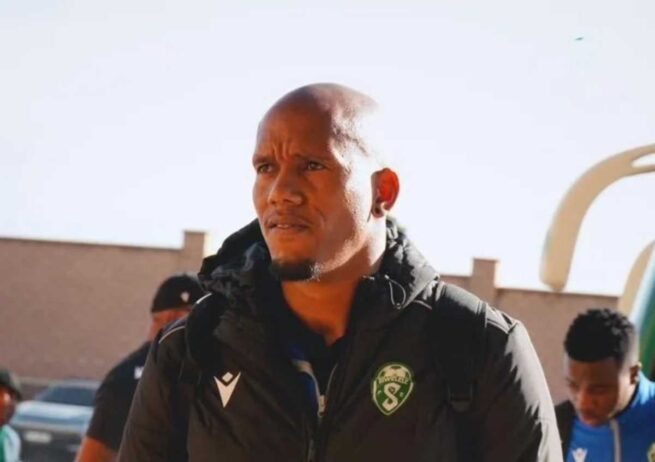 Ricardo Goss arriving at the stadium for a match with Siwelele FC