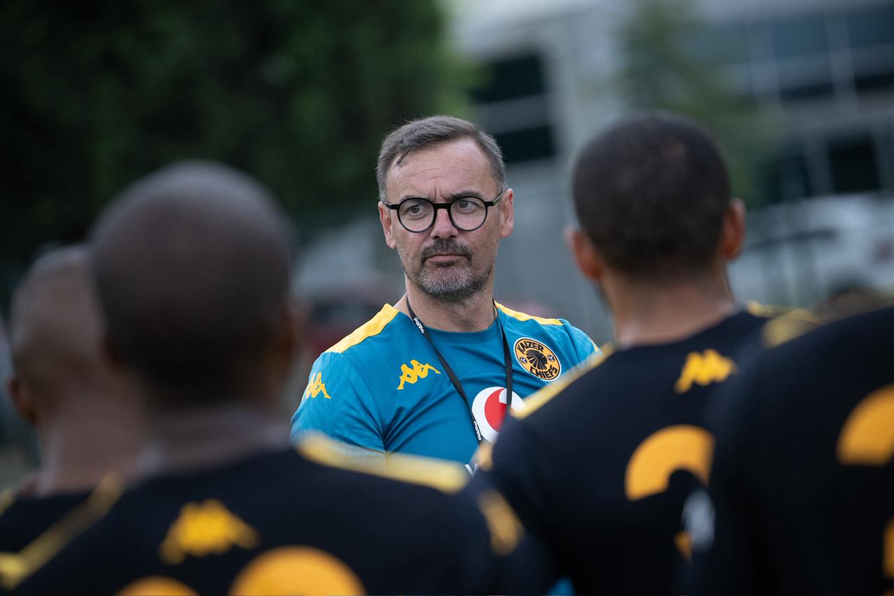 Kaizer Chiefs head coach Fernando da Cruz at training