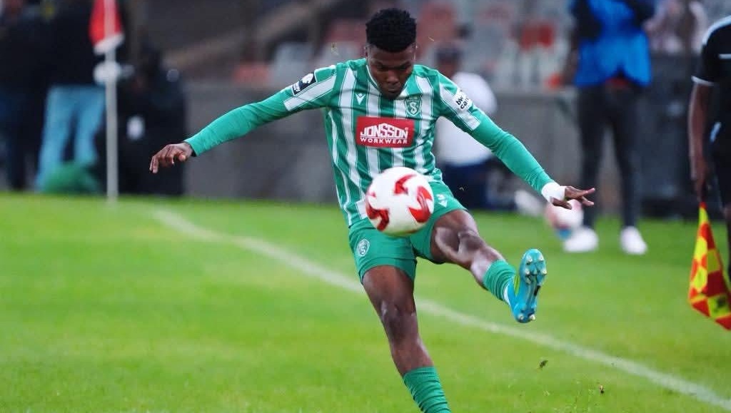 Neo Rapoo in action for Siwelele FC