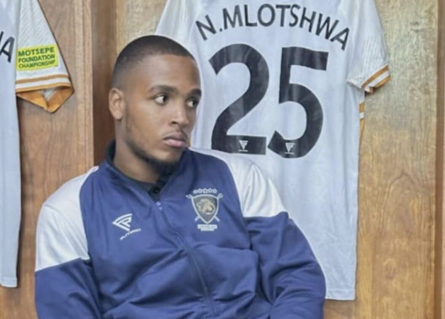 Ntuthuko Mlotshwa in the changing room