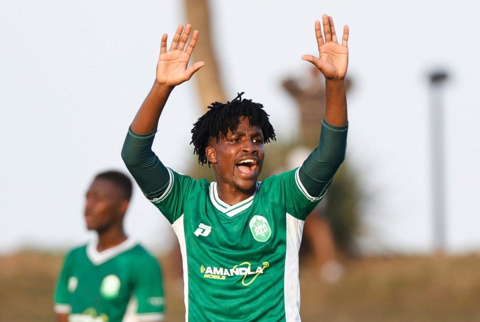 Siyanda Hlangabeza in AmaZulu FC colours