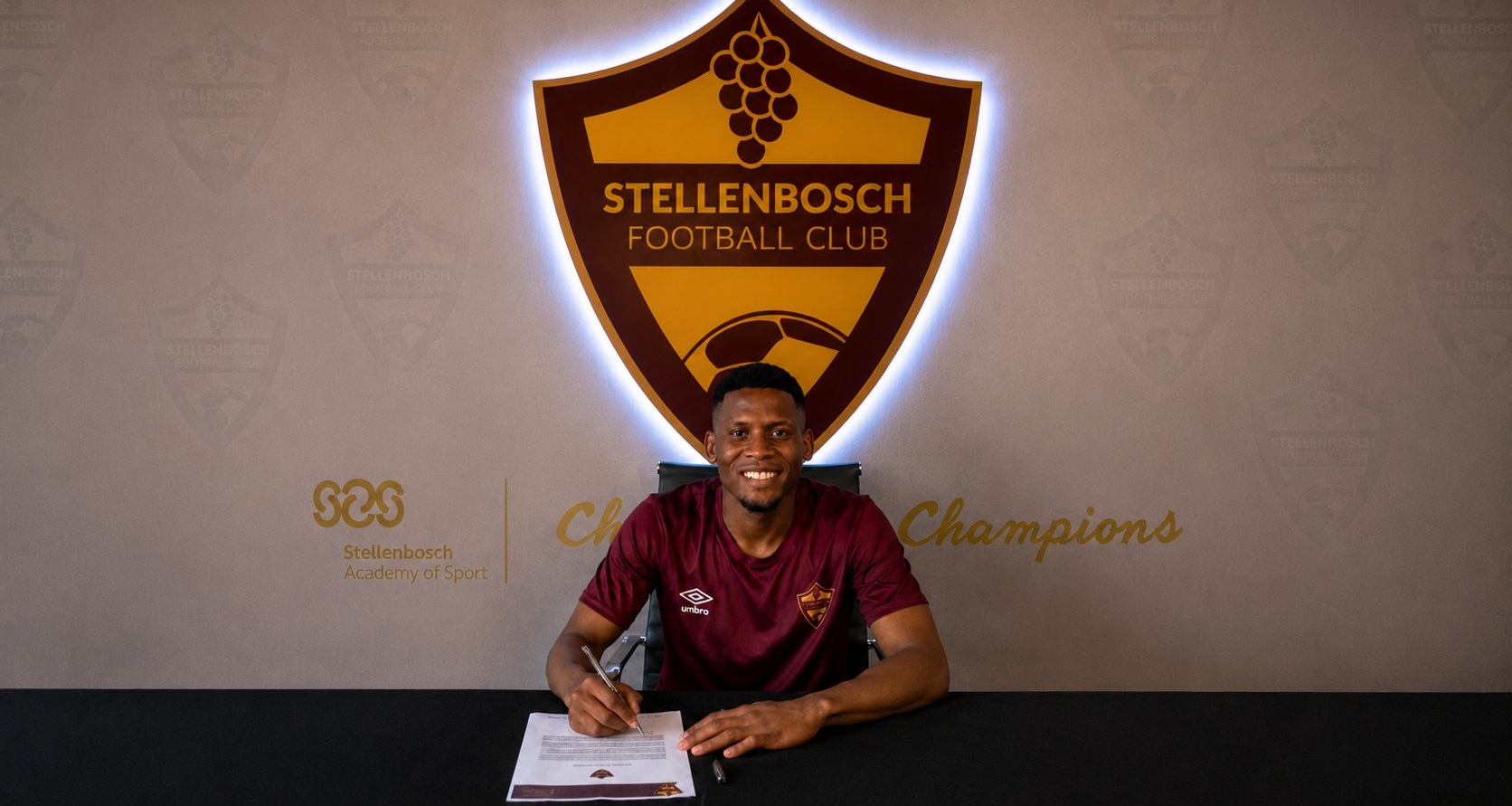 Thabiso Lebitso signing with Stellenbosch FC
