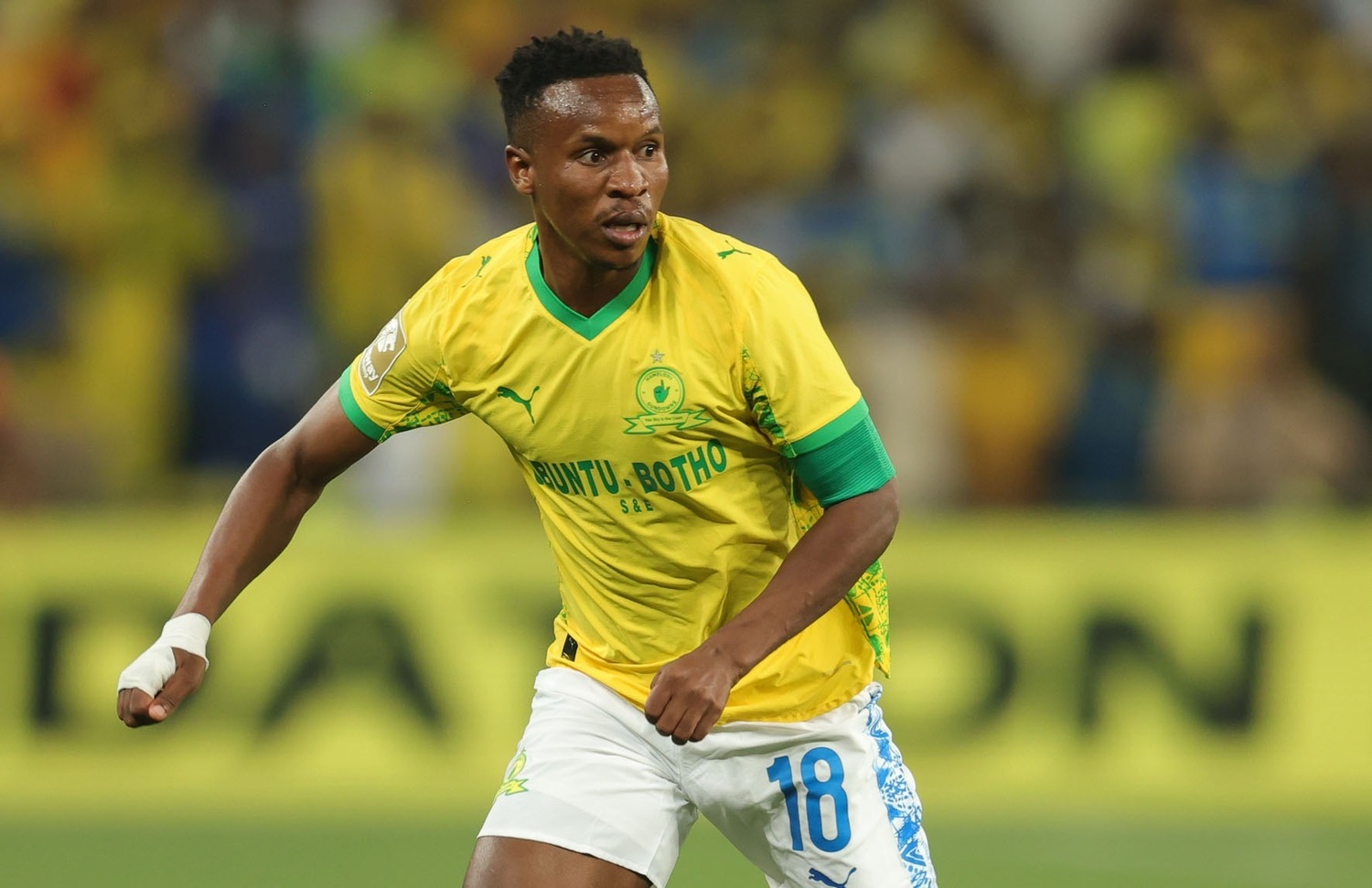 Themba Zwane in action for Mamelodi Sundowns