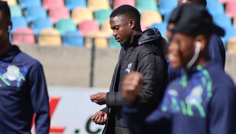 Tshepo Rikhotso in Marumo Gallants colour during a pitch inspection