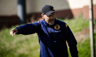Fernando da Cruz giving instructions during a Kaizer Chiefs training session.