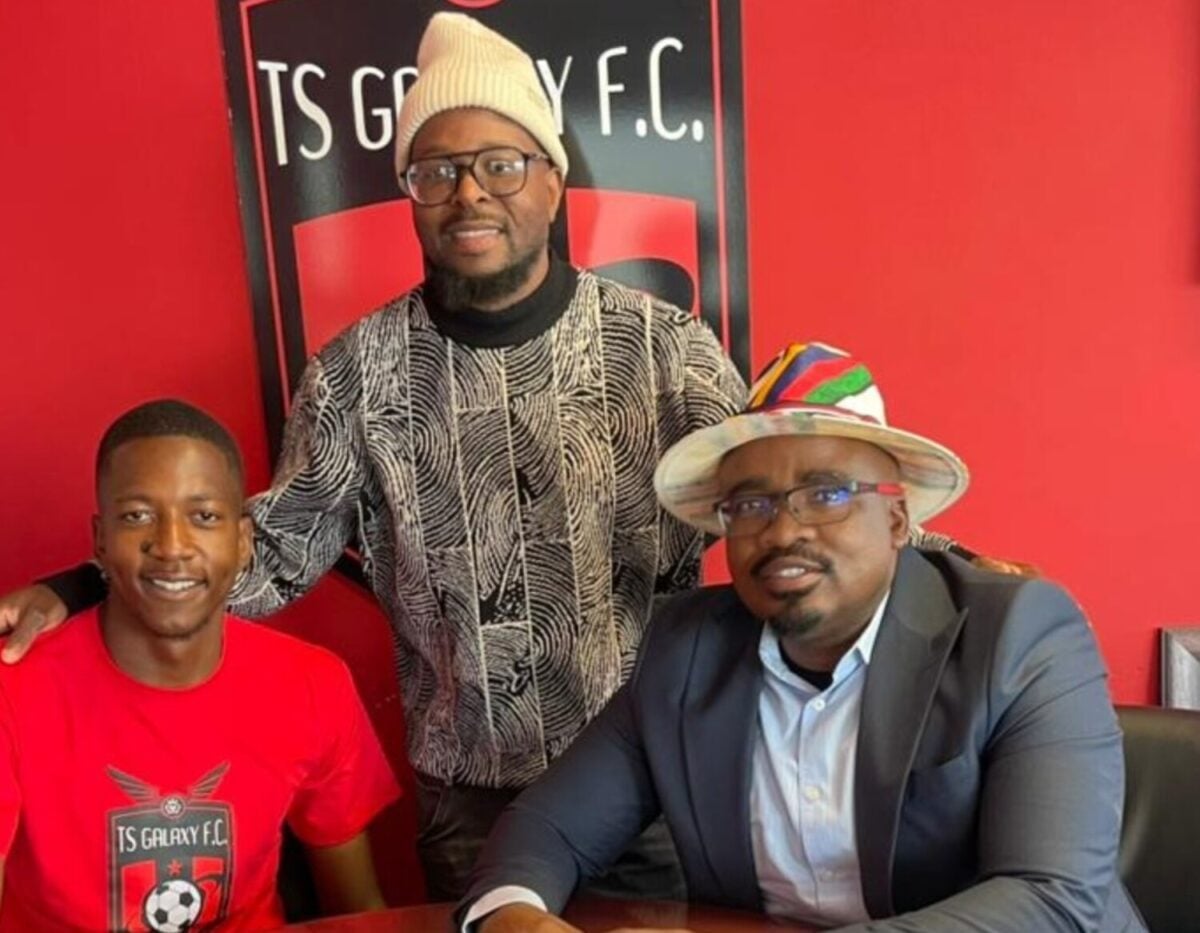 Katekani Mhlongo with Tim Sukazi and agent Nimrod Mbhalati
