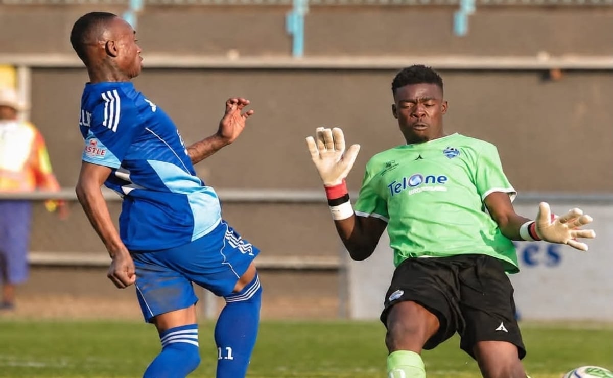 Khama Billiat dribbles past TelOne FC goalkeeper Takudzwa Chikosi