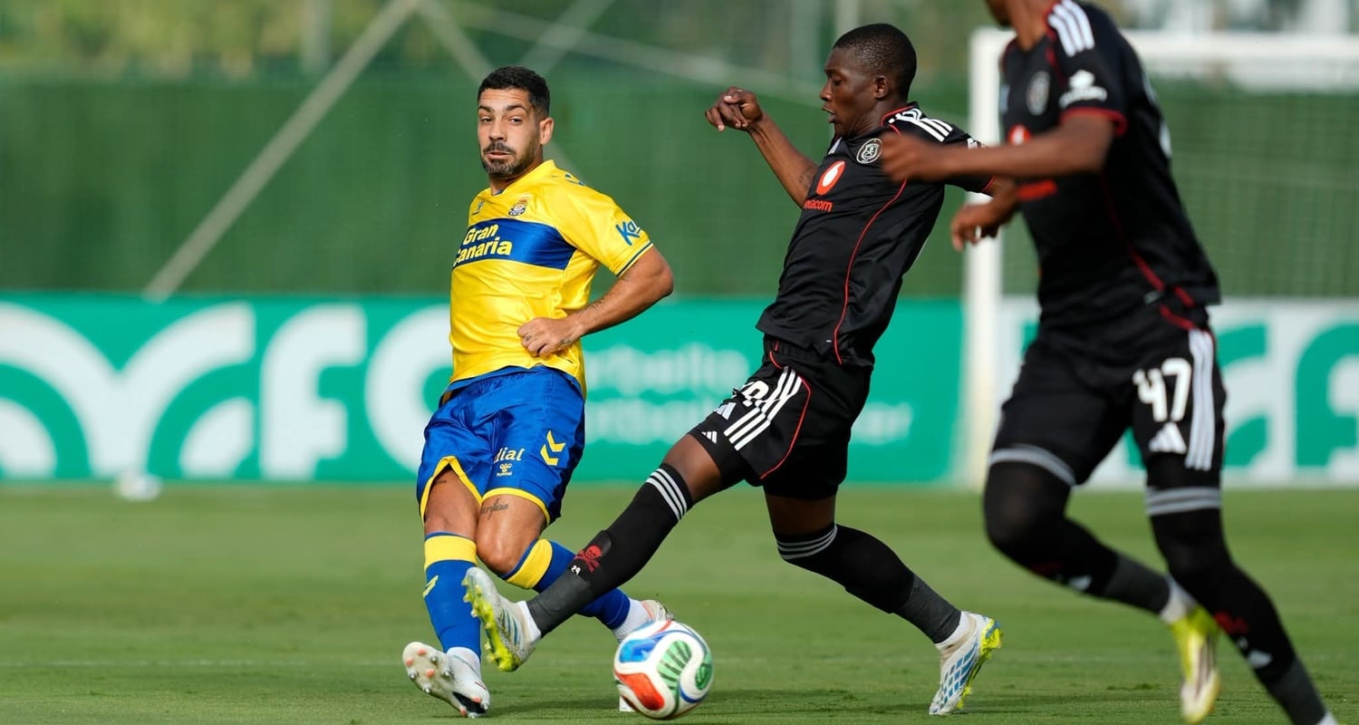 Matome Mmolai in Orlando Pirates colours