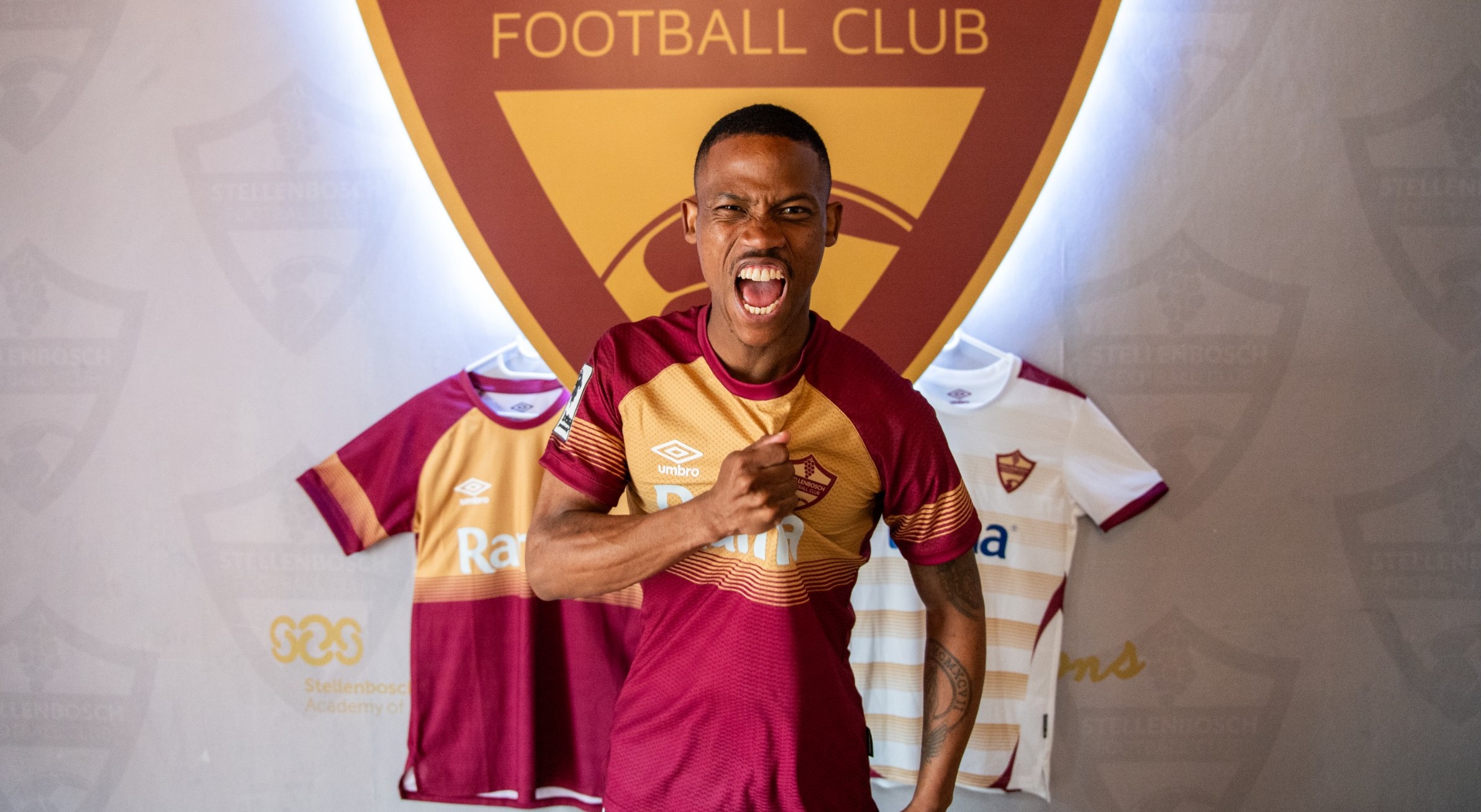 Ashley Du Preez expressing happiness after signing a contract with Stellenbosch FC.