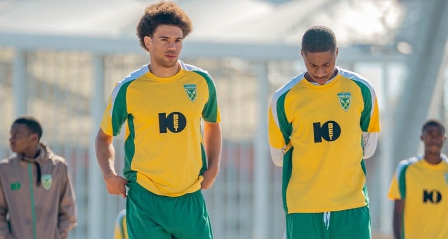 Jonah Fabisch with Golden Arrows