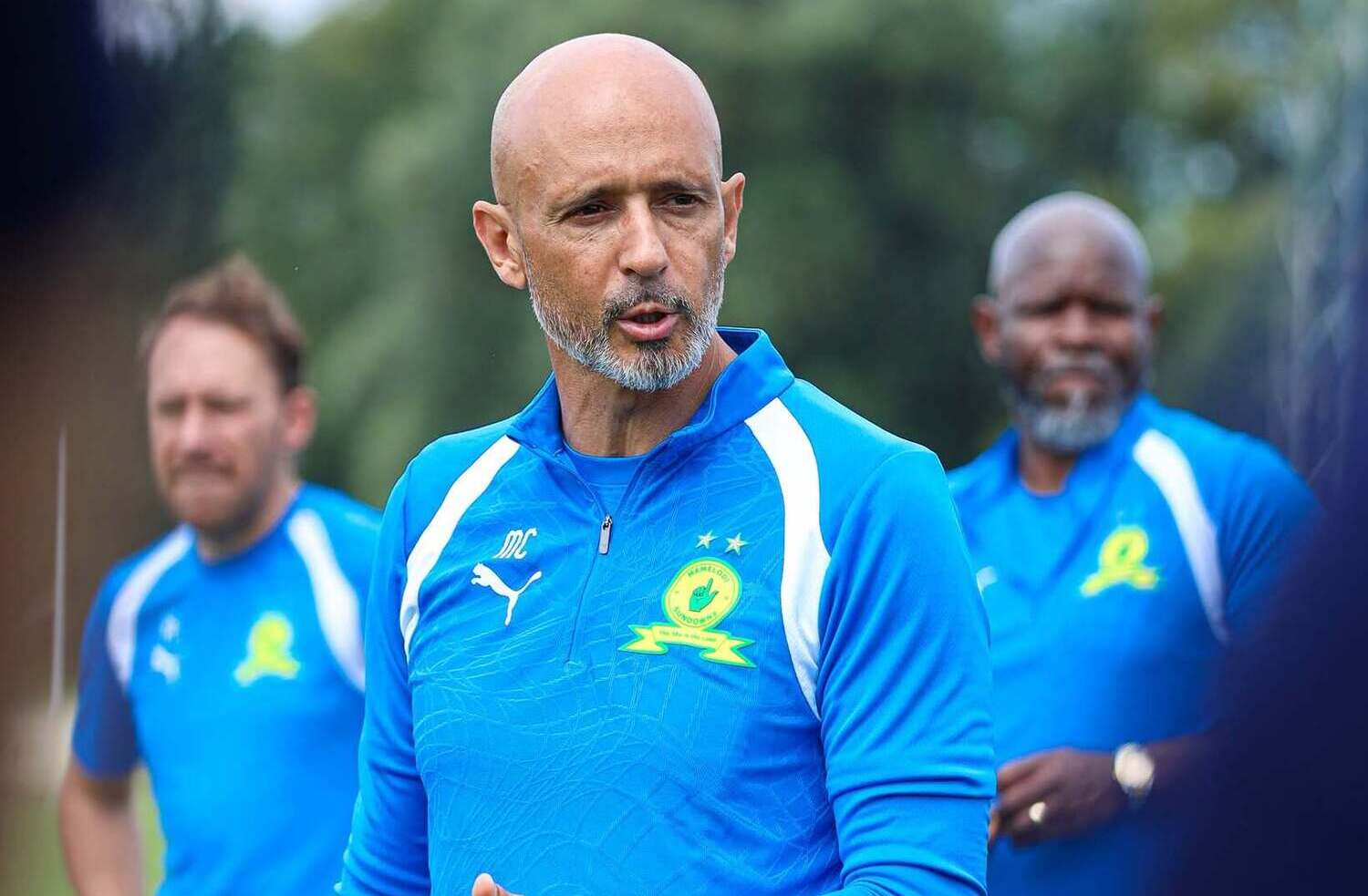 Miguel Cardoso at a Mamelodi Sundowns training session