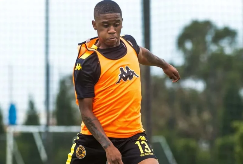 Naledi Hlongwane at training