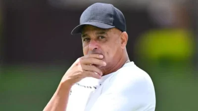 Owen Da Gama coaching