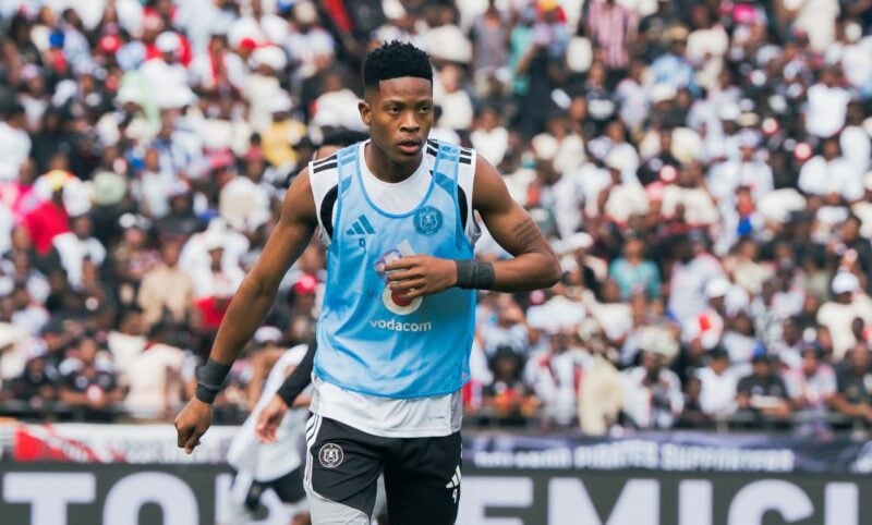 Yanela Mbuthuma during Orlando Pirates' warm-up session