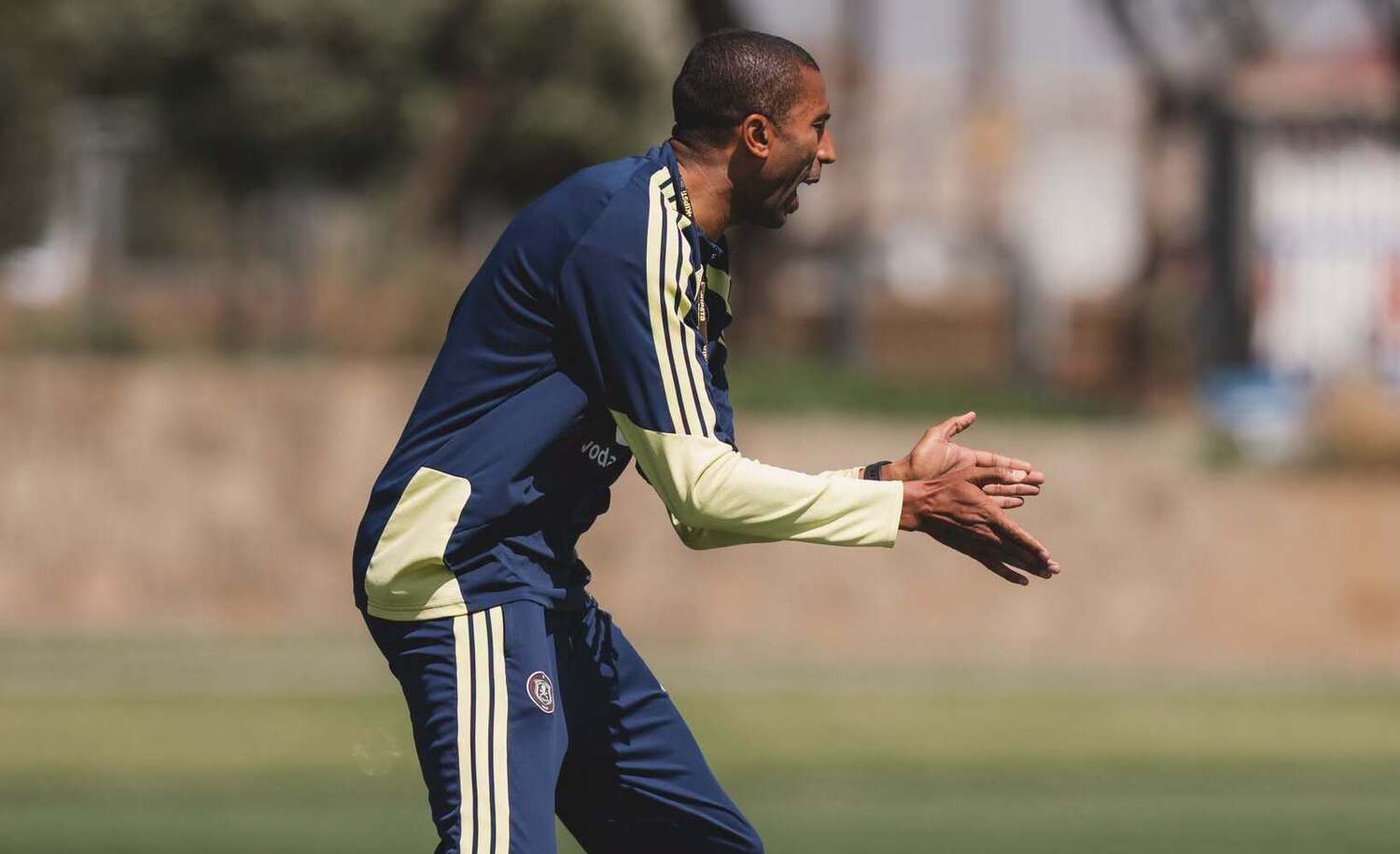 Abdeslam Ouaddou dishing out intructions during an Orlando Pirates training session