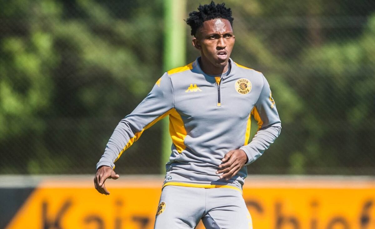 Adolf Mtasingwa Bitegeko at a Kaizer Chiefs training session