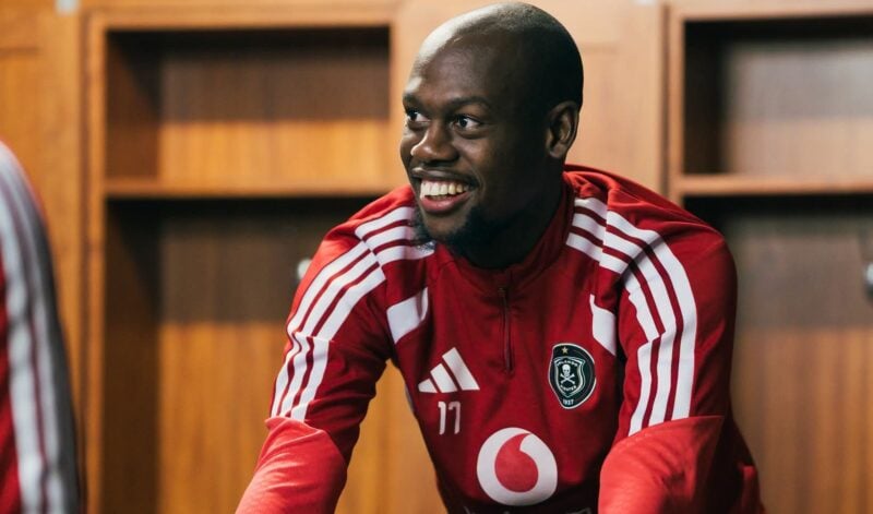 Evidence Makgopa at training