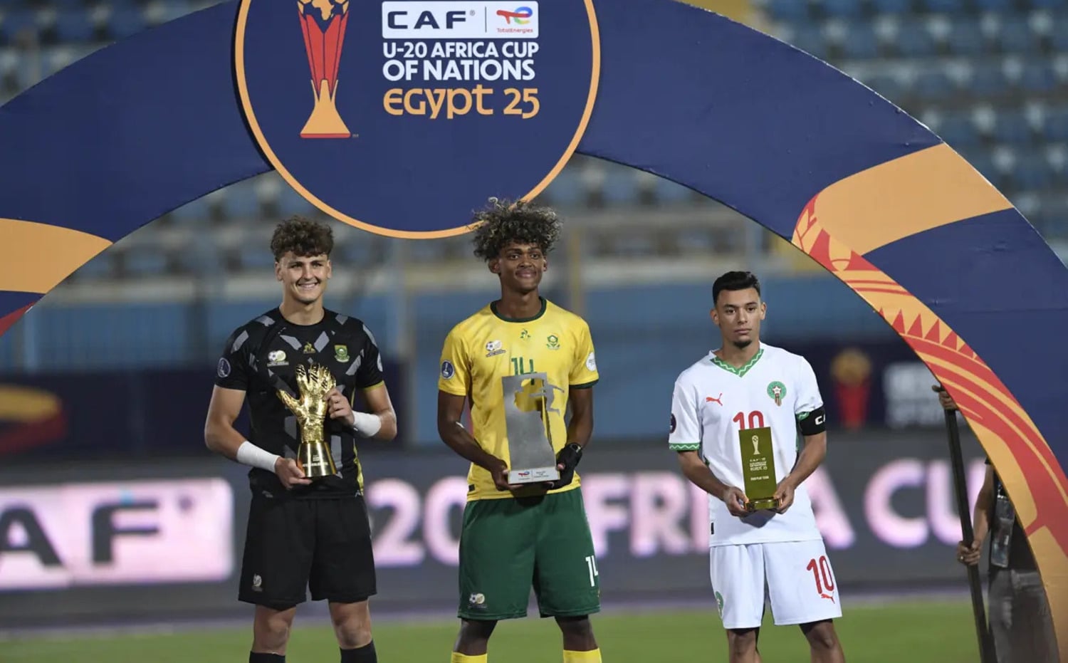 Fletcher Smythe-Lowe, Tylon Smith and a Morocco player 
