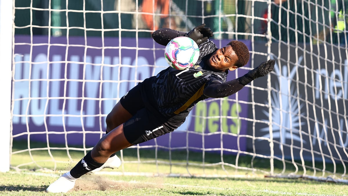 A save by Jessica Williams of South Africa to win during the Hollywoodbets COSAFA Women's Championship, Semi Final match between South Africa and Mozambique at Wolfson Stadium on October 31, 2024 in Gqeberha, South Africa.