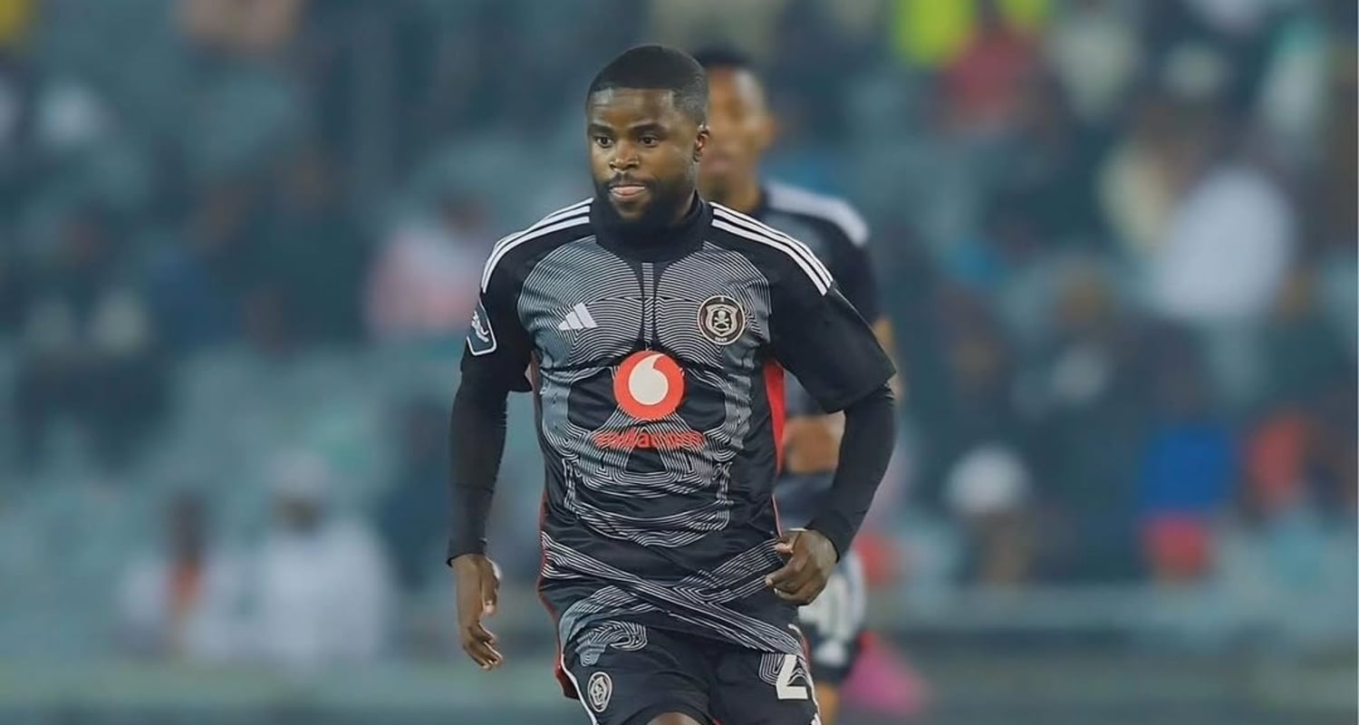 Lesedi Kapinga at Orlando Pirates