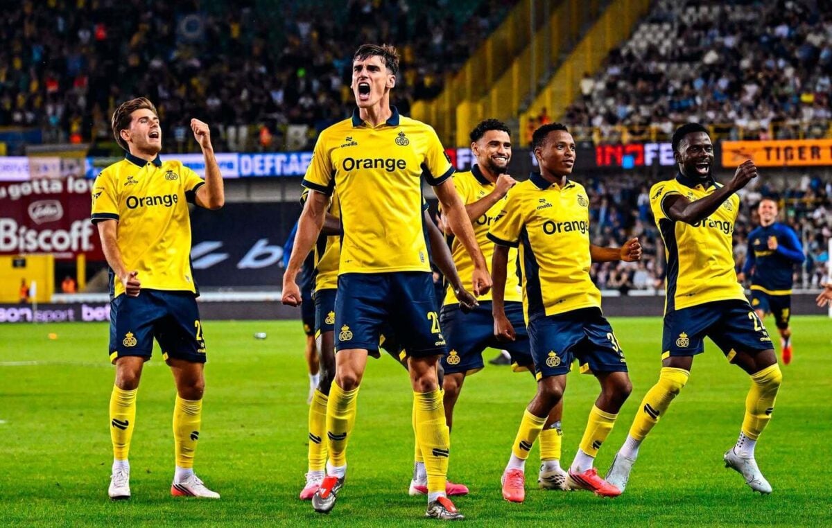 Relebohile Mofokeng celebrating with his Royale Union Siant-Gilloise teammates