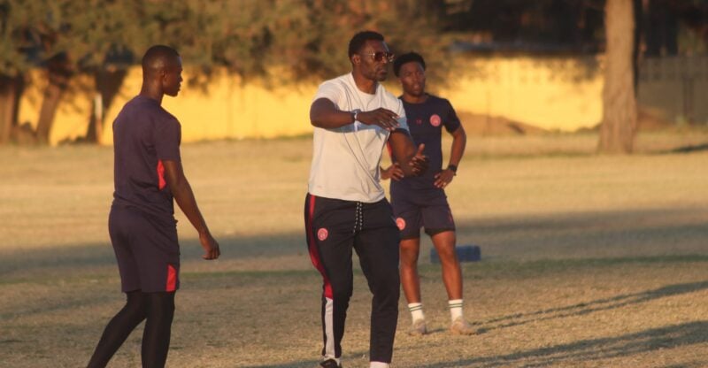 Ronnie Kanalelo coaching