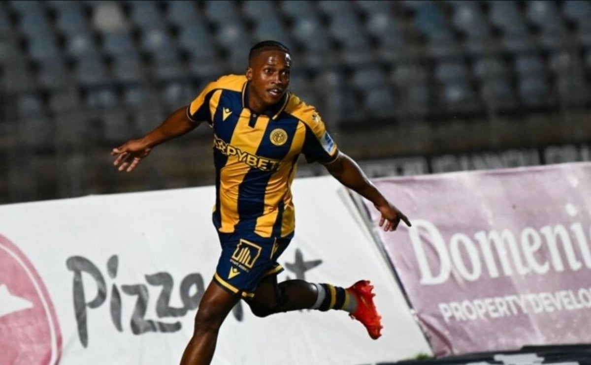 Luther Singh celebrating his goal for AEL Limassol