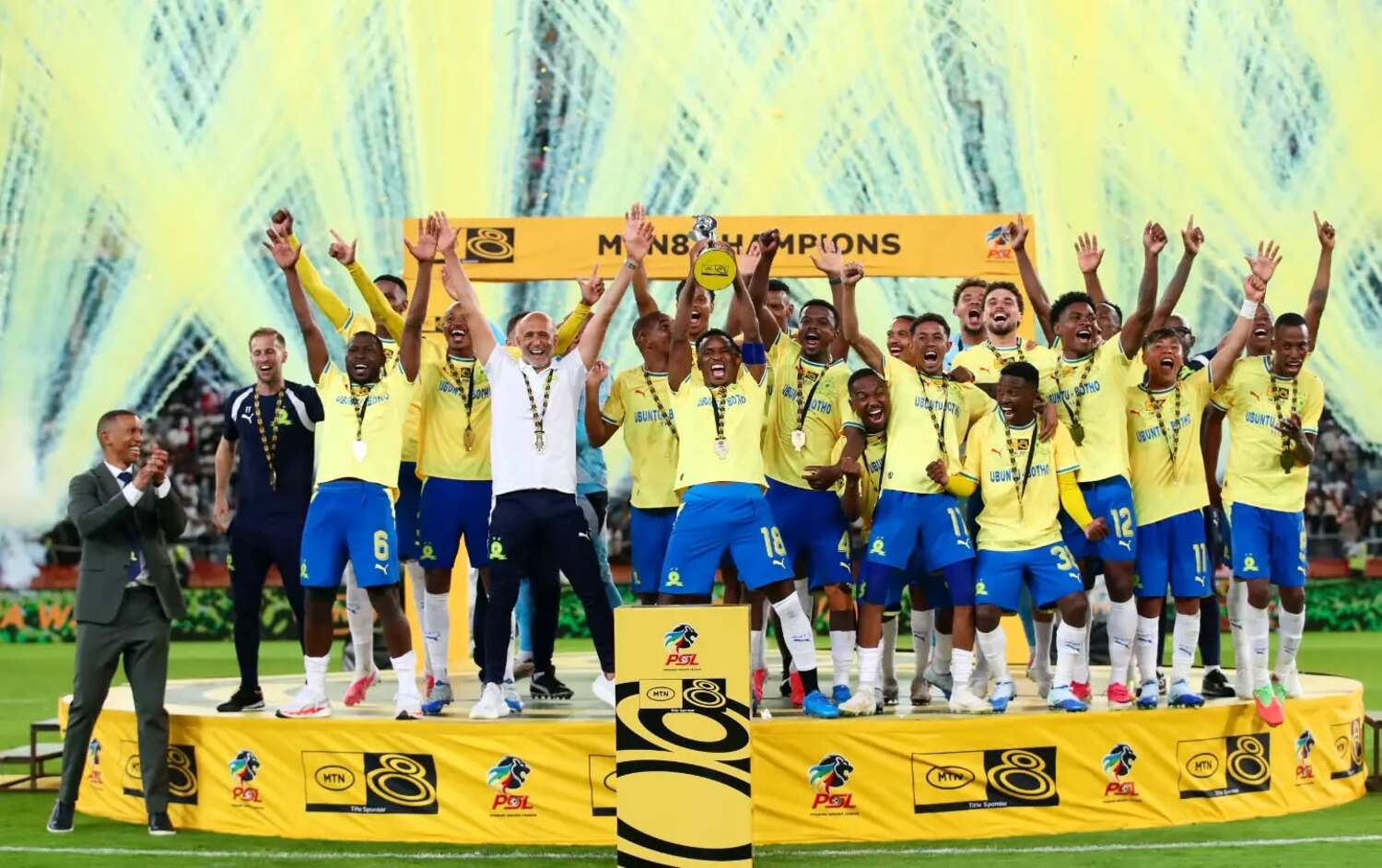 Mamelodi Sundowns lifting the MTN8 title