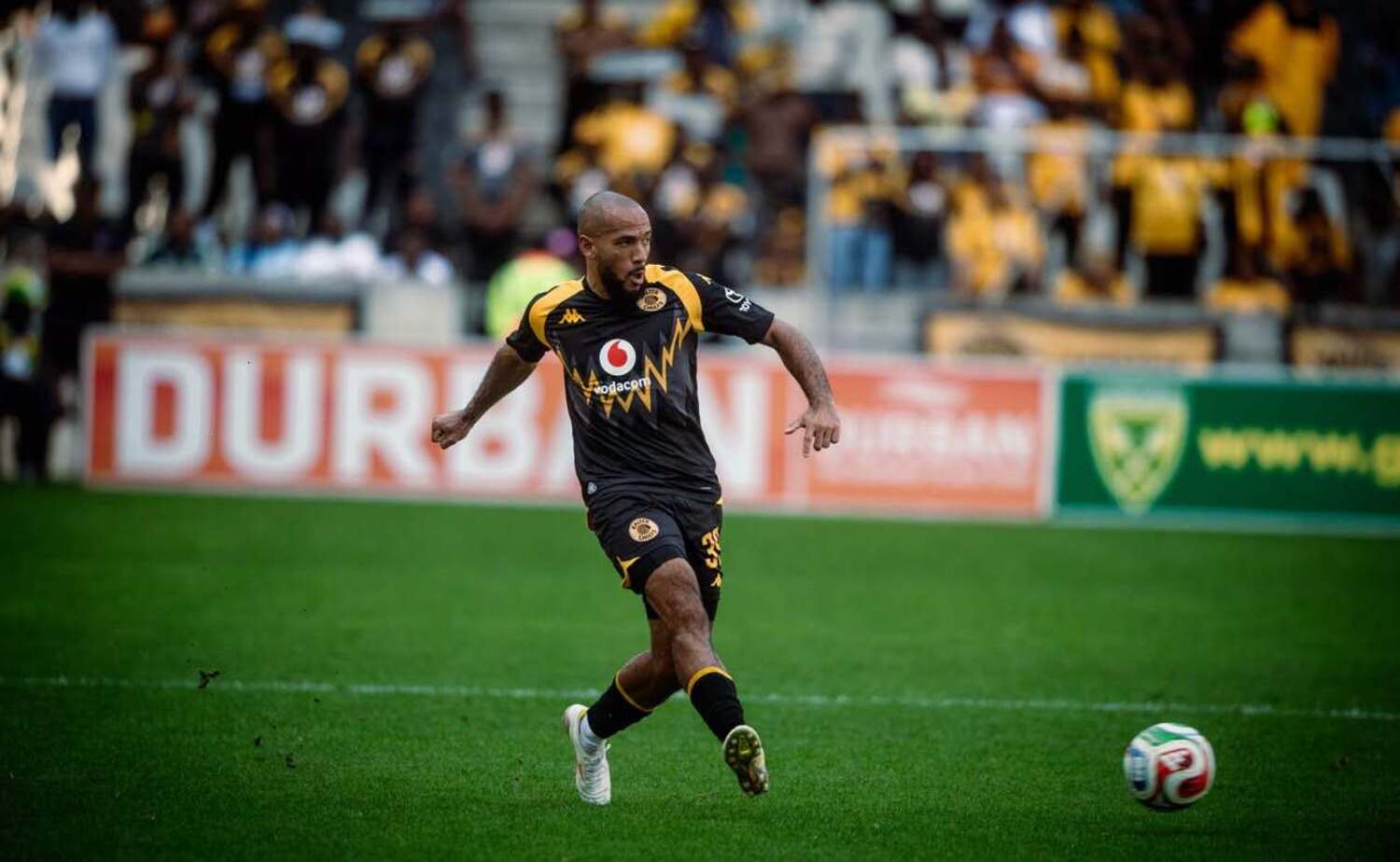 Reeve Frosler passes the ball while in action for Kaizer Chiefs