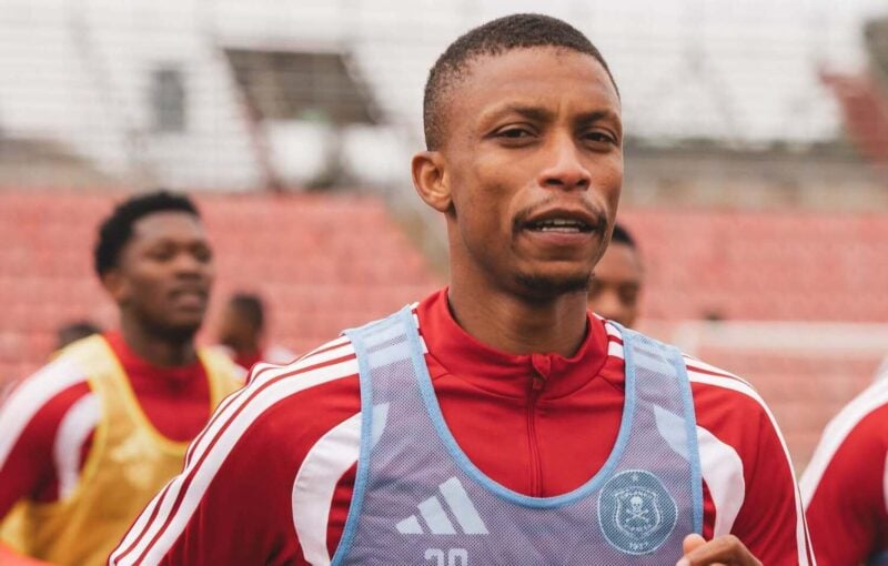 Sihle Nduli training with Orlando Pirates