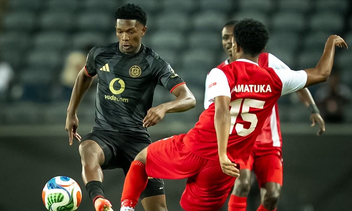 Simphiwe Masilela against African Stars