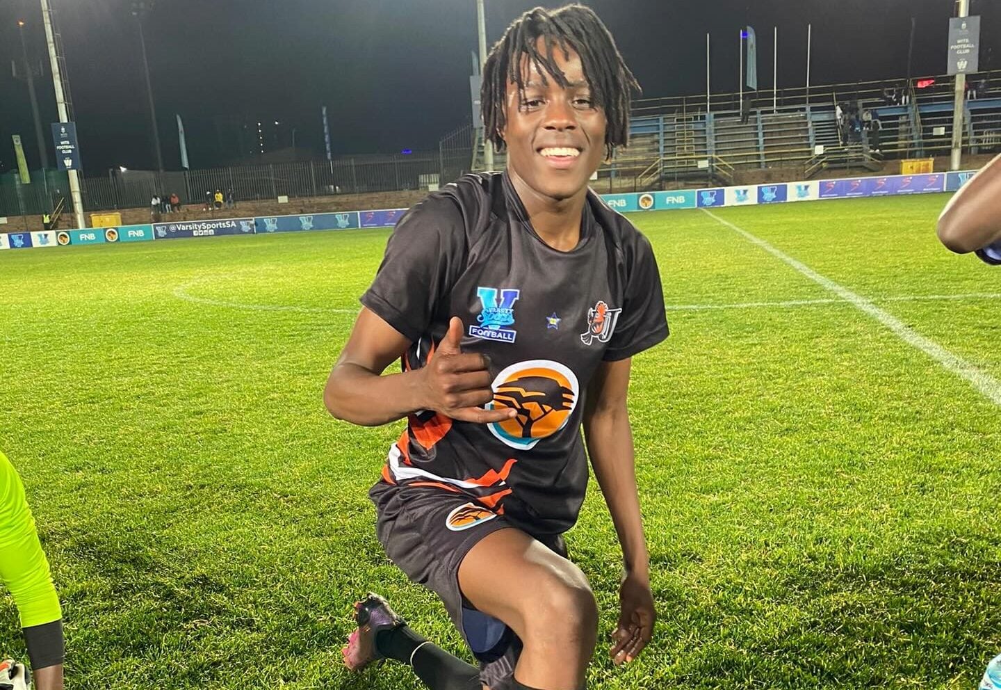 Thulani Zandamela in action for UJ